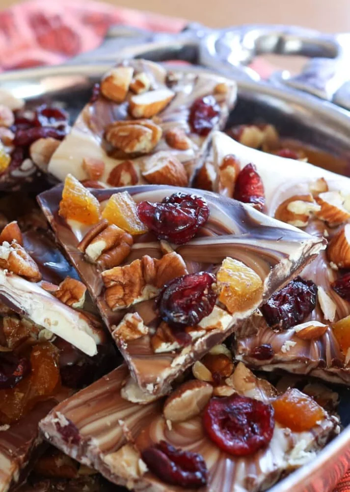 How to Make Chocolate Bark with Nuts and Fruits
