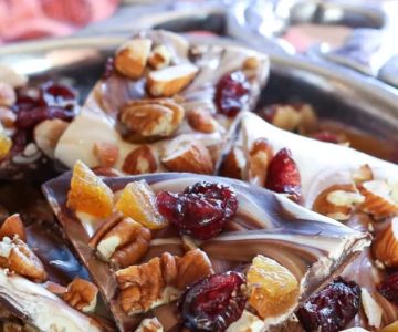 How to Make Chocolate Bark with Nuts and Fruits