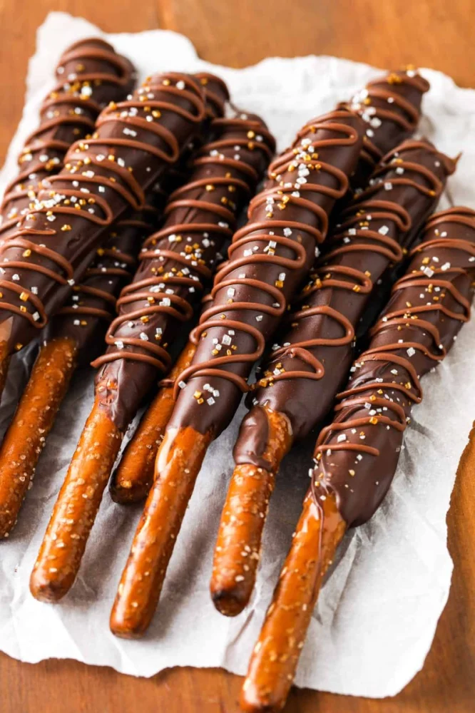 How to Make Easy Chocolate-Covered Pretzels for Fun and Delicious Treats