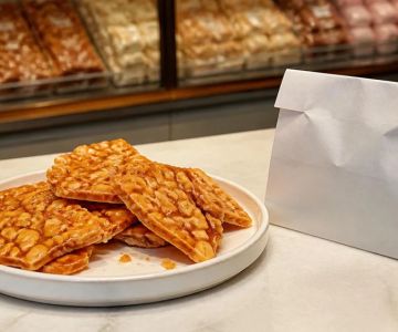 Candy Brittle Guide: Snap, Nuts, Portions, and Storage